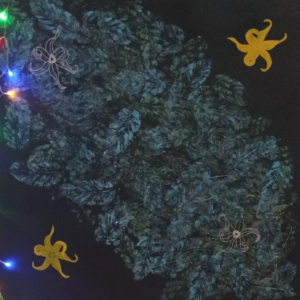 Ylang – Ylang – Stemma Artkin – Stéphanie R Tableau ylang-ylang, peinture acrylique et Posca sur fond tropical